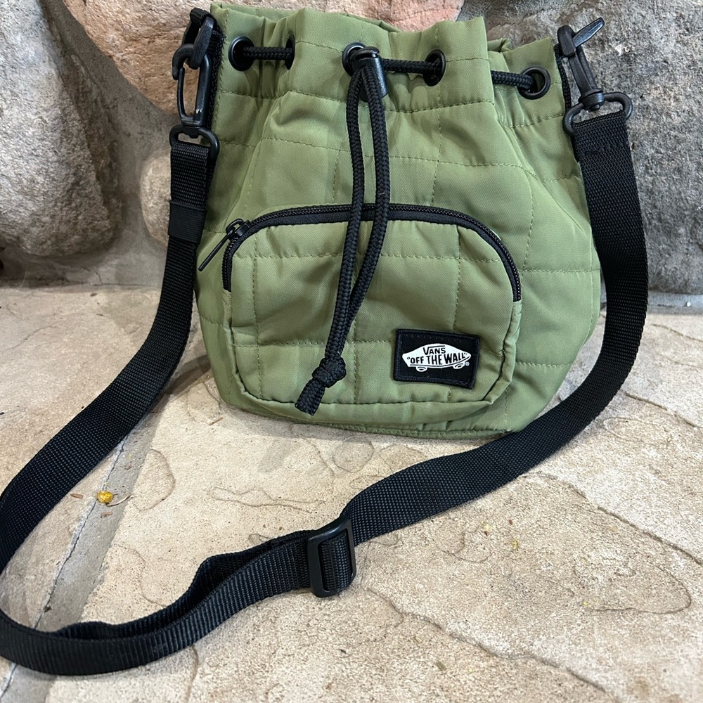 Vans Green and Black Quilted Bag Durable Everyday Use